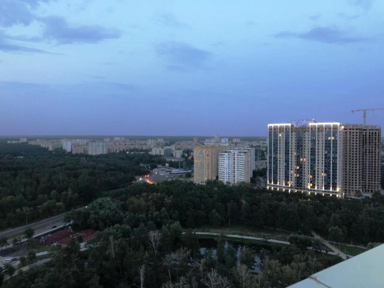Квартира Парковые Озера Apartment Kiev Ngoại thất bức ảnh