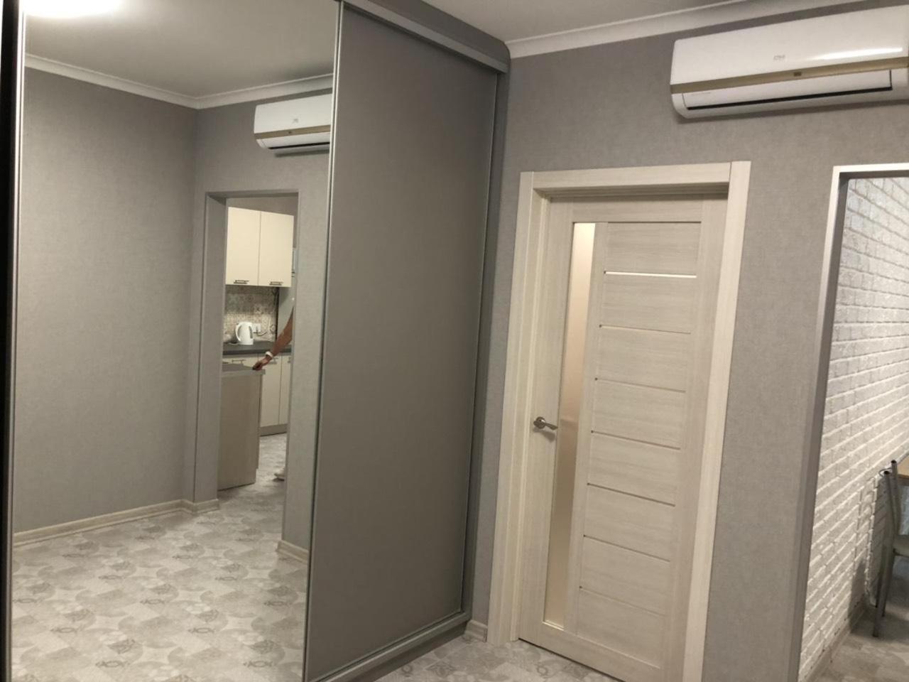 Квартира Парковые Озера Apartment Kiev Ngoại thất bức ảnh